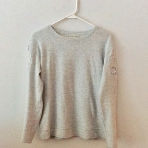 Sweatshirt with embroidered sleeves